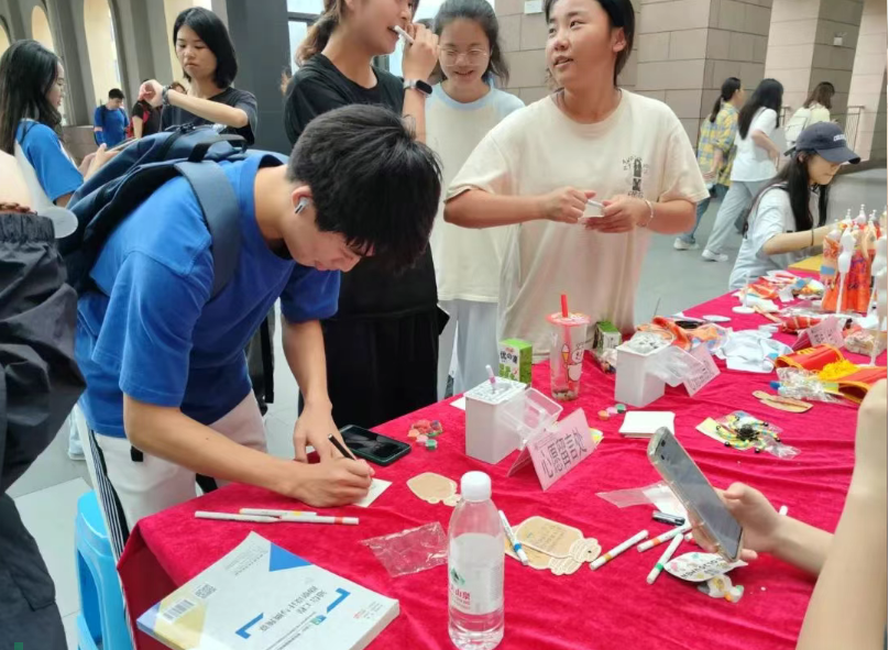屏幕截图 2025-06-05 193412.png