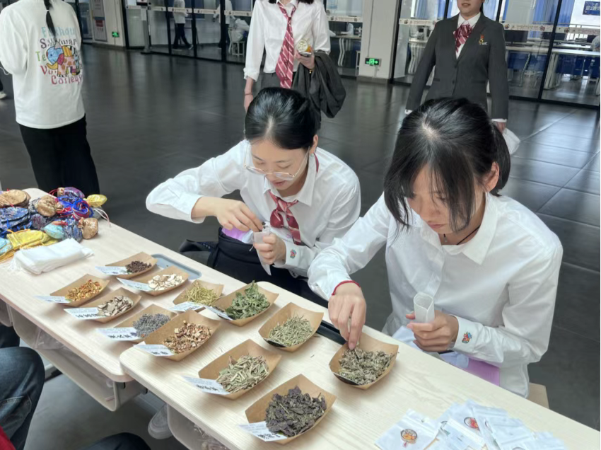 屏幕截图 2025-06-16 184116.png