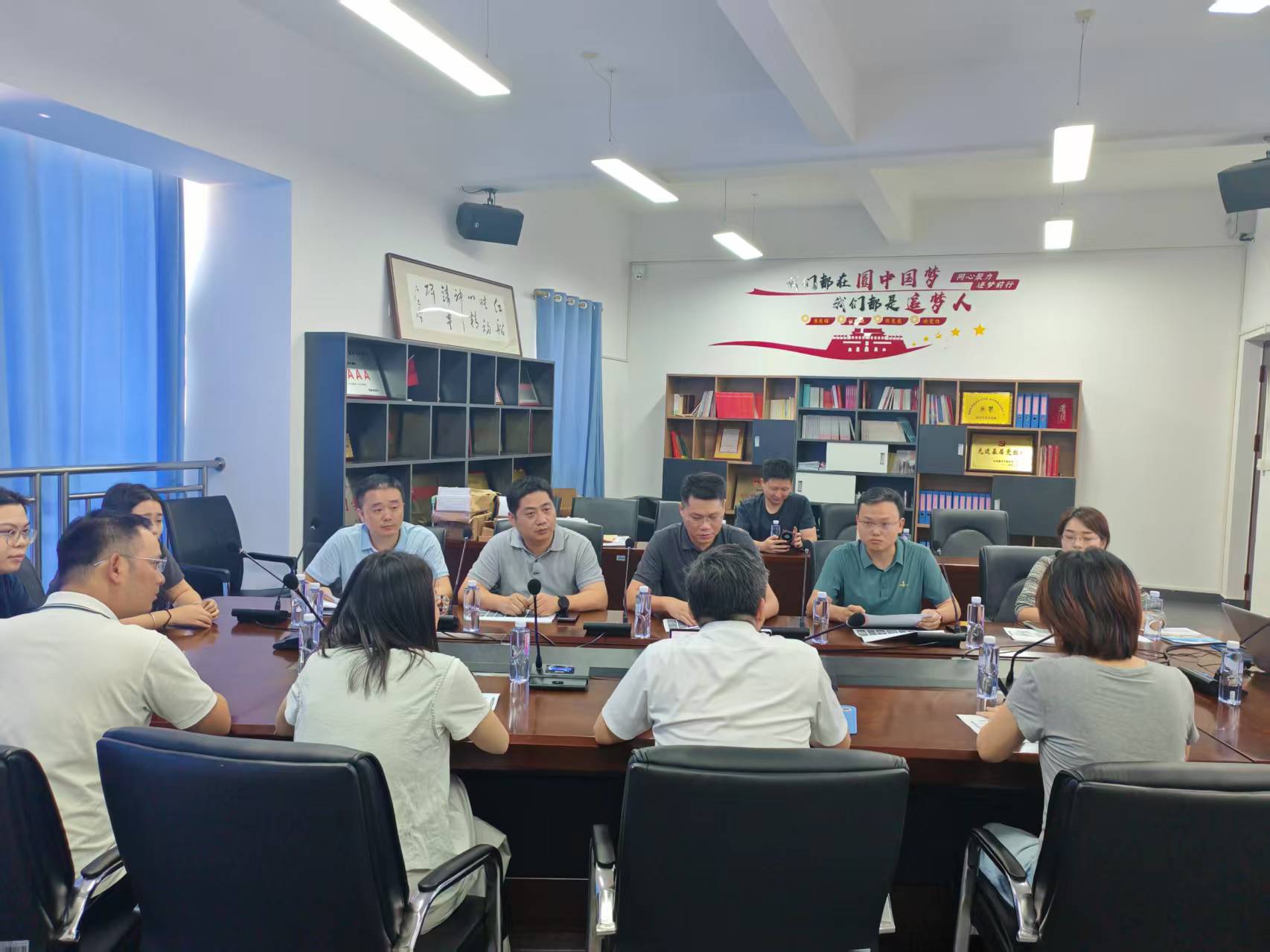 校企合作座谈会（2）.jpg