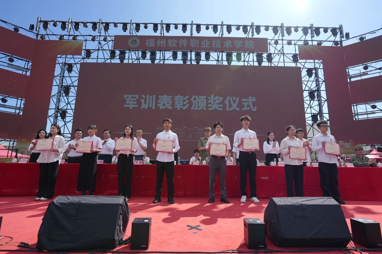 微信图片_2025-09-29_221550_545.jpg