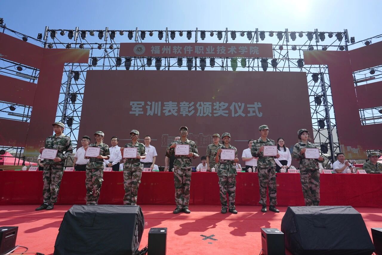 微信图片_2025-09-29_221554_995.jpg