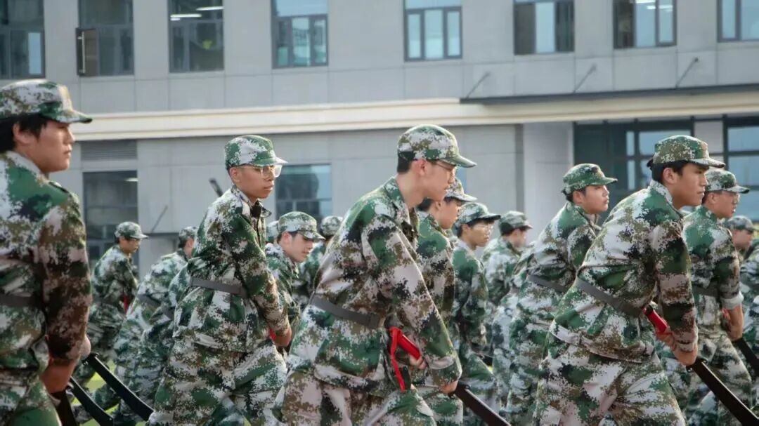微信图片_2025-10-16_215650_063.jpg