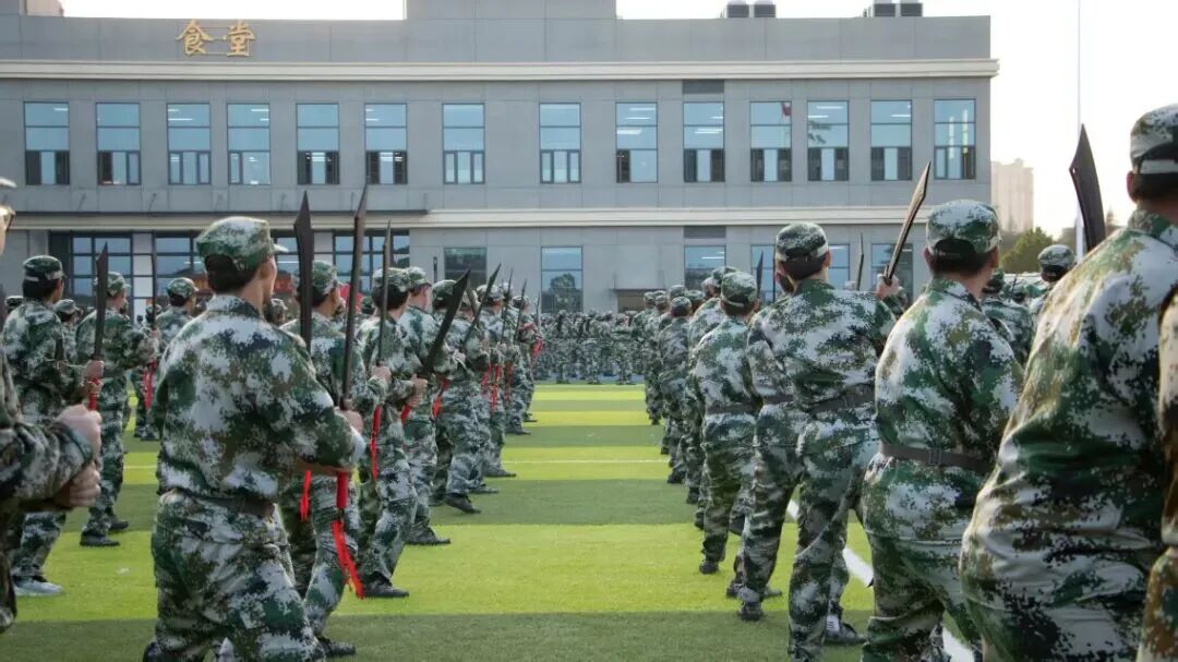 微信图片_2025-10-16_215654_032.jpg